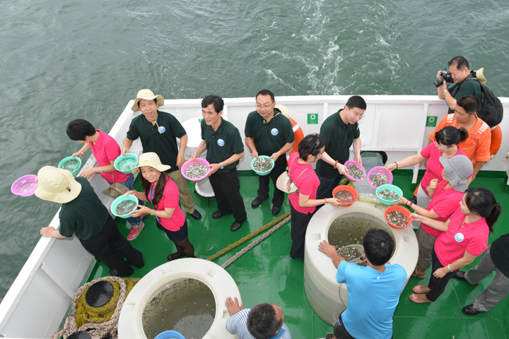 Fingerling Release Event Held at Yantian