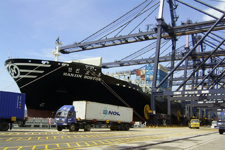 "Hanjin Boston" on 10 July 2005