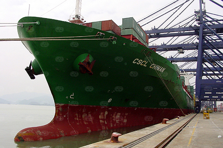 "CSCL Chiwan" on 24 Sept 2003