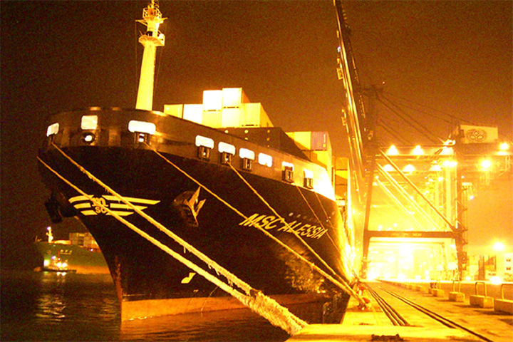 "MSC Alessia" on 12 November 2005