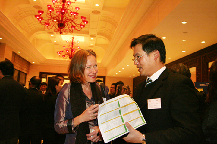 On 18 January 2008, YICT invited more than 500 guests from shipping lines, shipping agents, end-users and third-party logistics providers to its Spring Dinner at InterContinental Shenzhen.