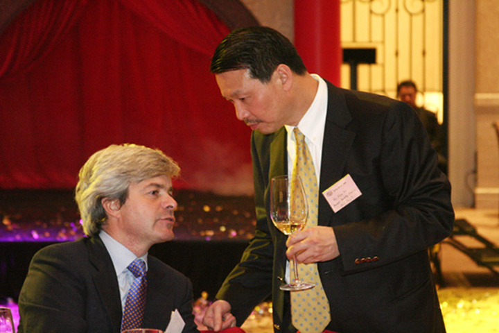 On 18 January 2008, YICT invited more than 500 guests from shipping lines, shipping agents, end-users and third-party logistics providers to its Spring Dinner at InterContinental Shenzhen.
