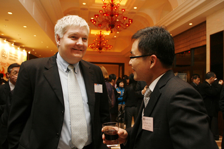 On 18 January 2008, YICT invited more than 500 guests from shipping lines, shipping agents, end-users and third-party logistics providers to its Spring Dinner at InterContinental Shenzhen.