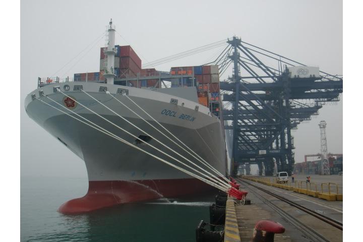 " OOCL Berlin " on 4 April 2013（LP4W）