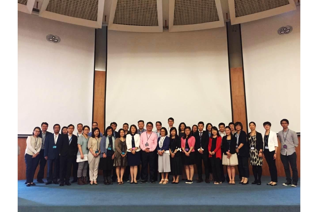Workshop group photo: Raymond Kwok (first row, 9th from left), Lowe’s Senior Logistics Manager, Lily Hua (first row, 8th from left), Lowe’s Logistics Manager and Joey Pun(first row, 5th from right), HPH Commercial Manager