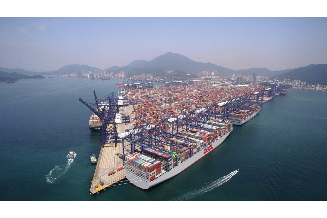 YICT welcomes the inaugural call of the 21,413-TEU OOCL Hong Kong