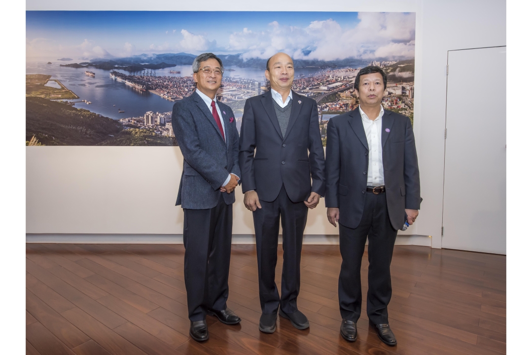 Mayor of Kaohsiung Visits YANTIAN