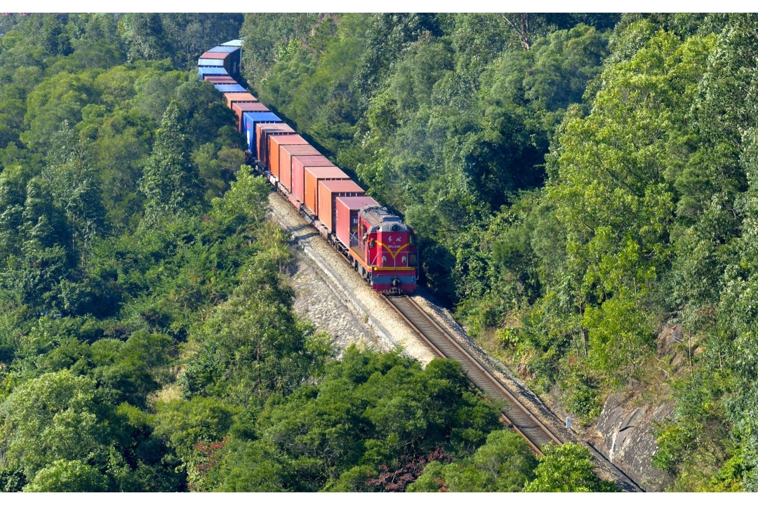 YANTIAN Launches Another Regular Container Rail Service